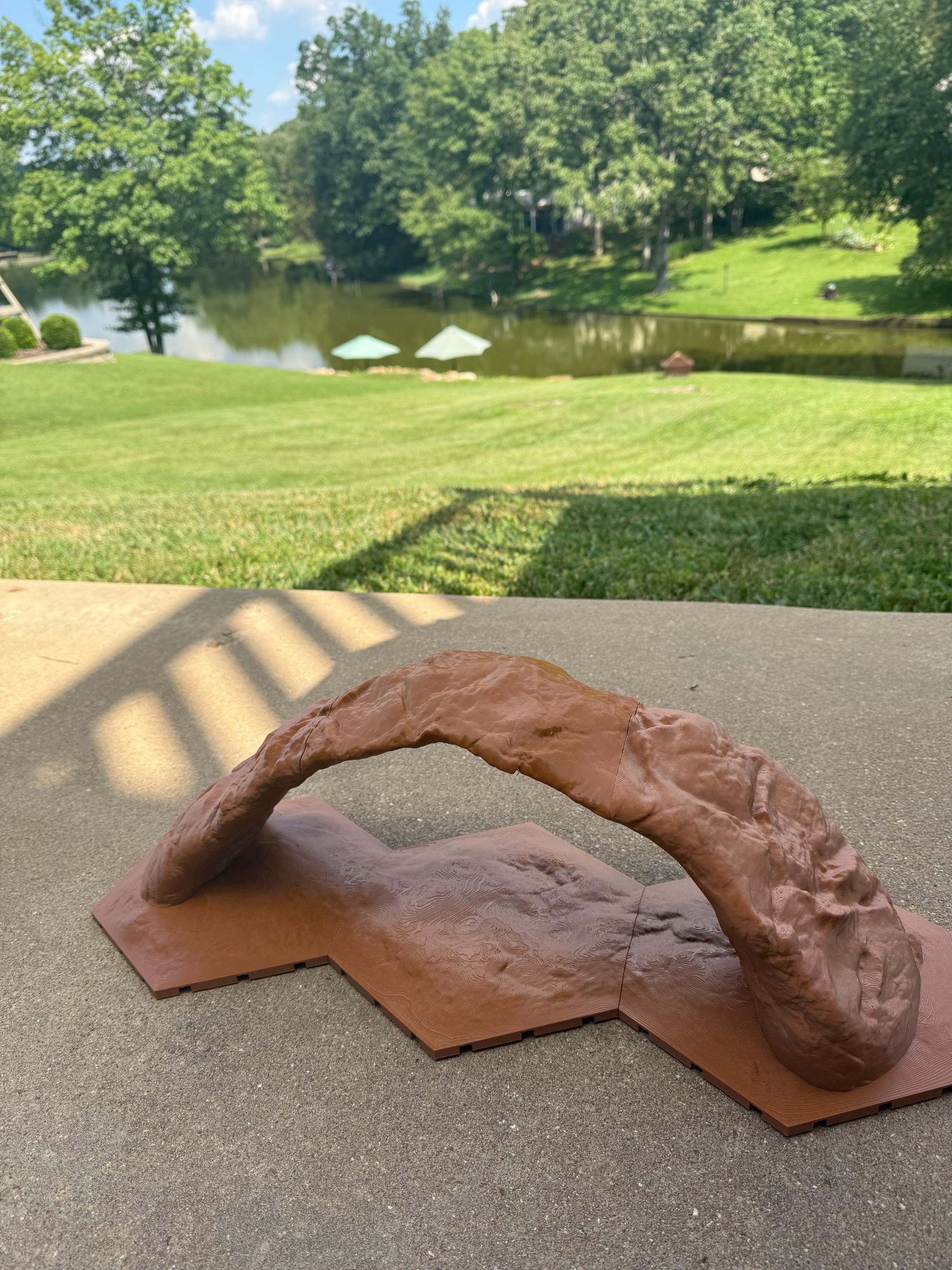 Crawlagon XL Glyn Arch with Grip (1/18–1/32 Scale)