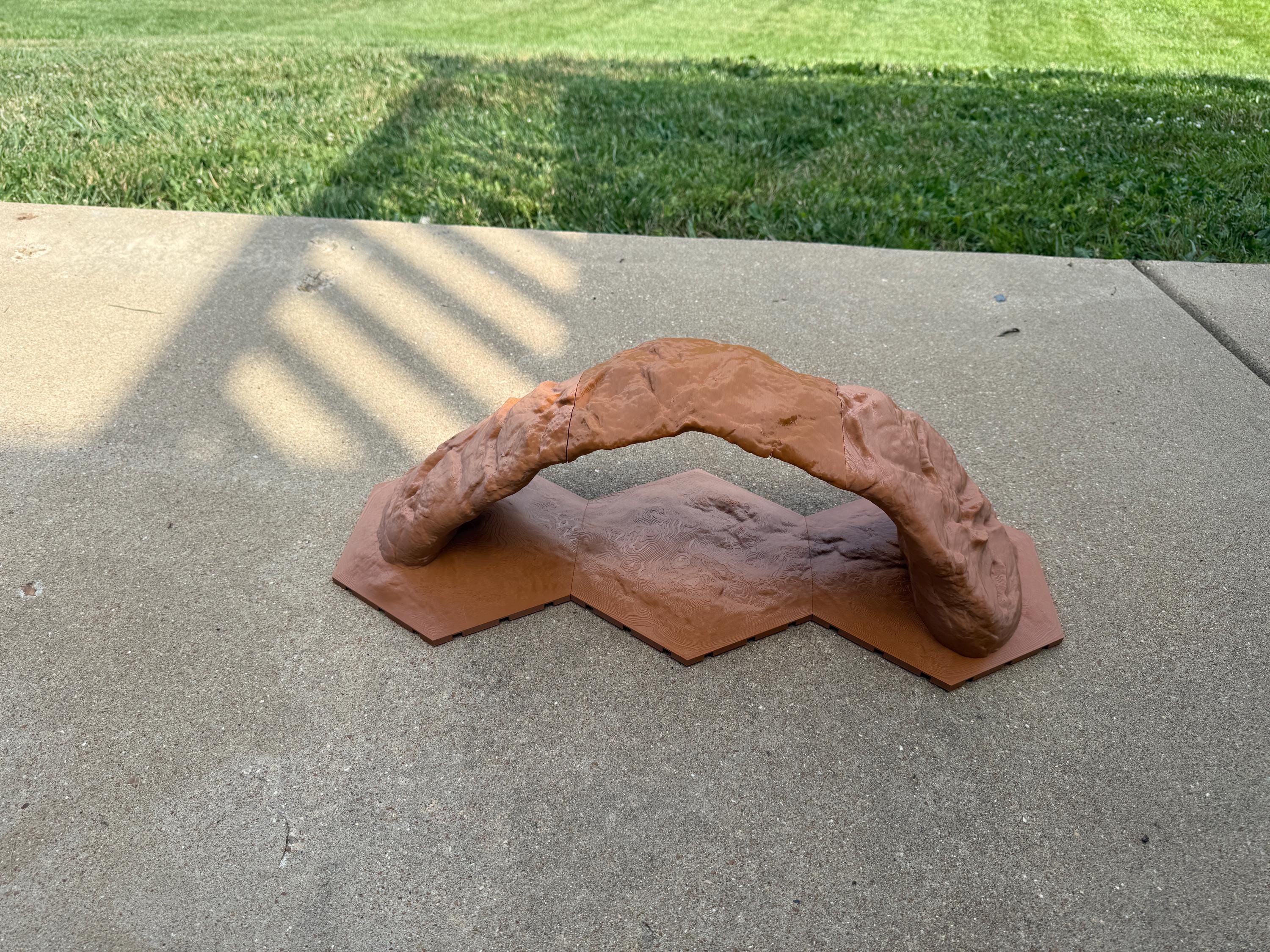 Crawlagon XL Glyn Arch with Grip (1/18–1/32 Scale)